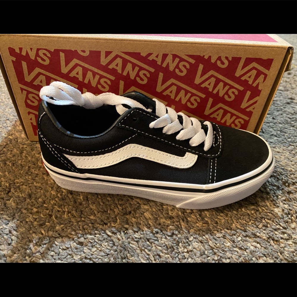 NEW 12C VANS